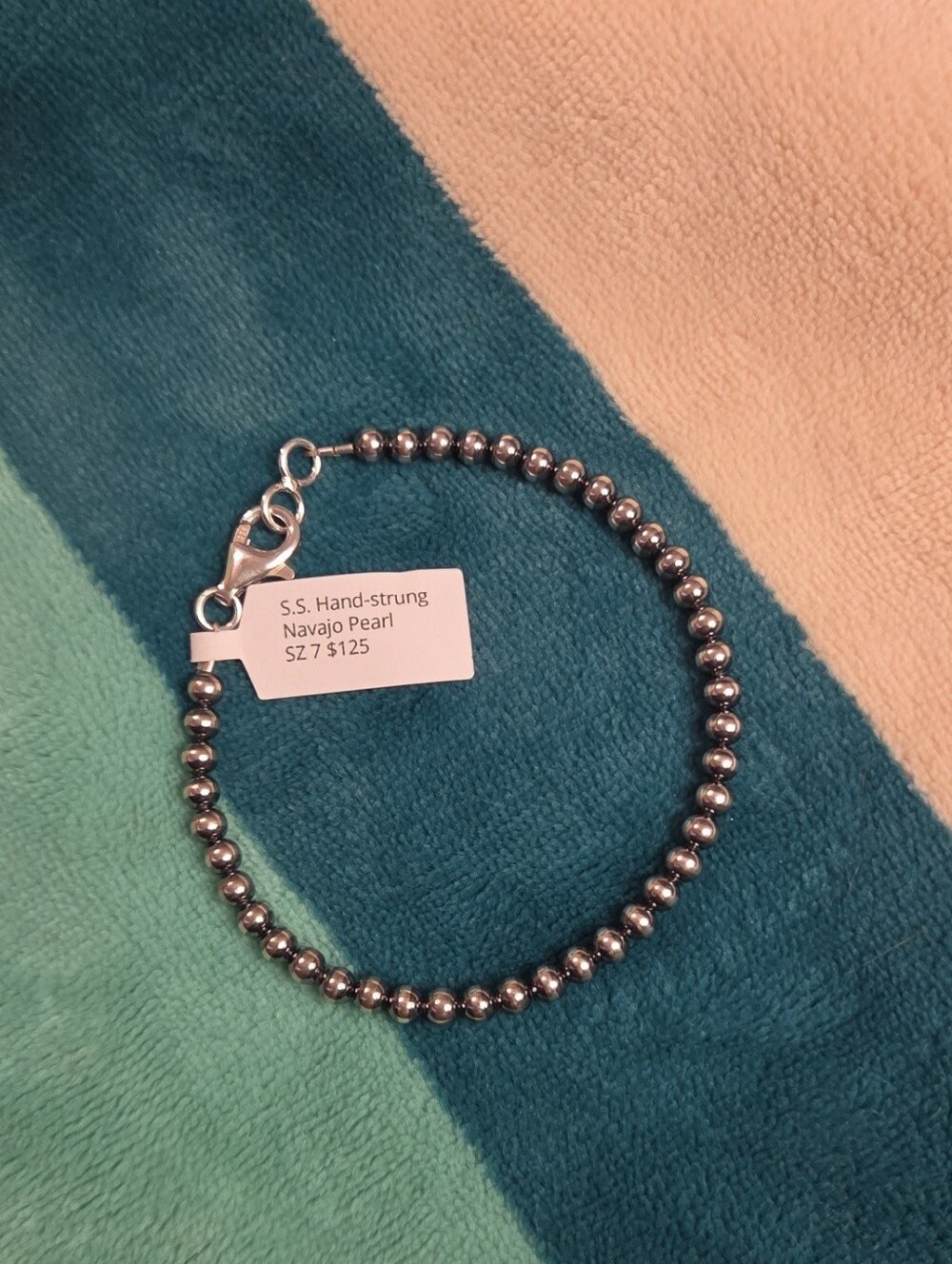 NWT Sterling Silver Hand-Strung Navajo Pearl Bracelet.